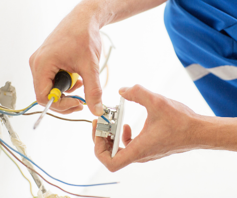 Rénovation électrique à Augny : pourquoi faire appel à un professionnel électricien qualifié ?
